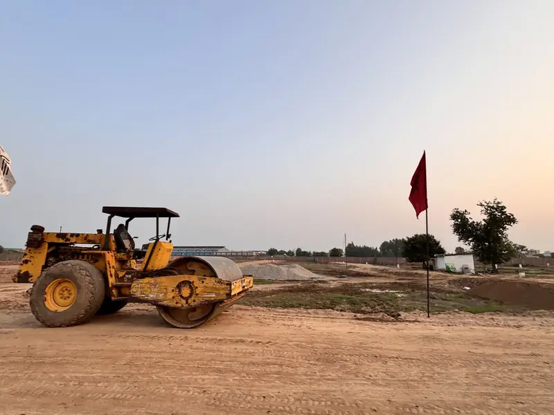 Road roller compaction — The Ridge project collection