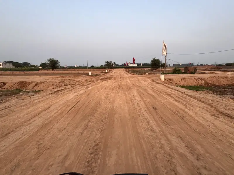 Wide internal road — The Ridge project collection